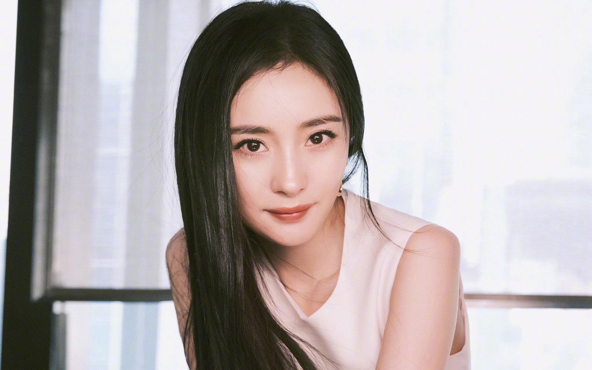 当白色铁幕降临绿茵场,范戴克一己之力击碎皇马洪都拉斯封锁线